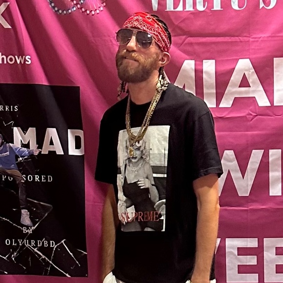 Get to know The Heaven Sent Man😍, who's selling You these amazing item's👇💜 - Picture 11 of 11